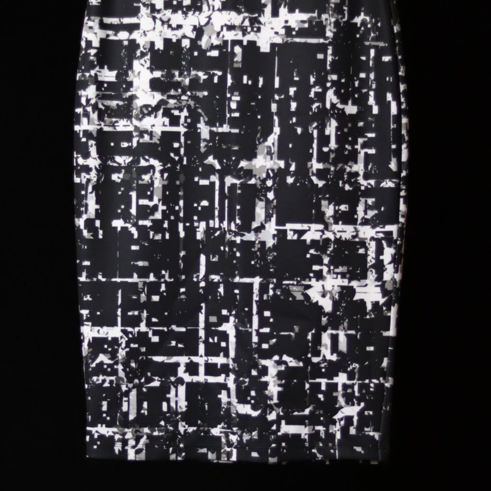 Apt. 9 Black and White Patterned Skirt - Picture 3 of 3